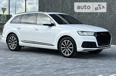 Позашляховик / Кросовер Audi Q7 2016 в Ужгороді