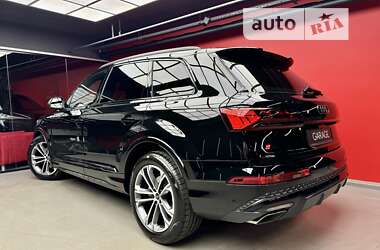 Внедорожник / Кроссовер Audi Q7 2024 в Киеве