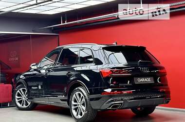 Позашляховик / Кросовер Audi Q7 2024 в Києві