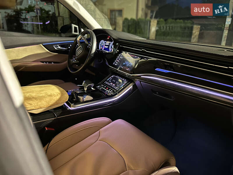 Внедорожник / Кроссовер Audi Q7 2020 в Львове