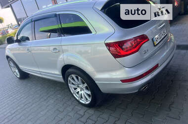 Позашляховик / Кросовер Audi Q7 2010 в Києві