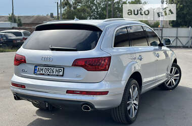 Позашляховик / Кросовер Audi Q7 2015 в Звягелі