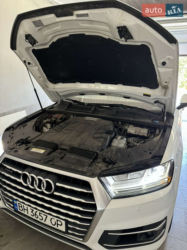 Позашляховик / Кросовер Audi Q7 2017 в Одесі