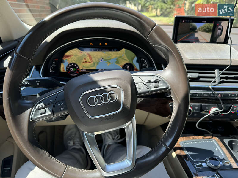 Позашляховик / Кросовер Audi Q7 2017 в Одесі