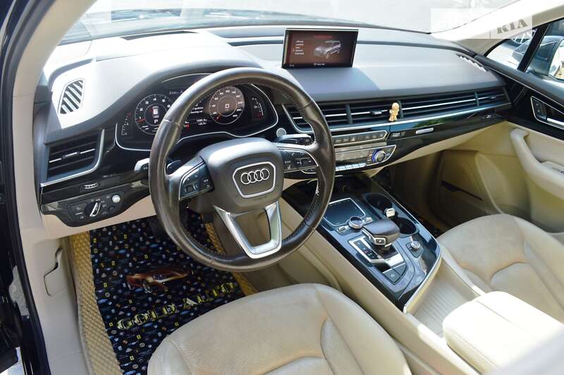 Позашляховик / Кросовер Audi Q7 2016 в Одесі