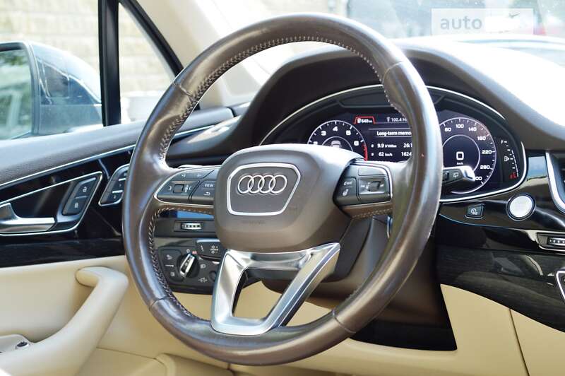 Позашляховик / Кросовер Audi Q7 2016 в Одесі