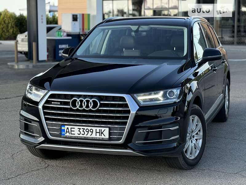 Внедорожник / Кроссовер Audi Q7 2016 в Днепре