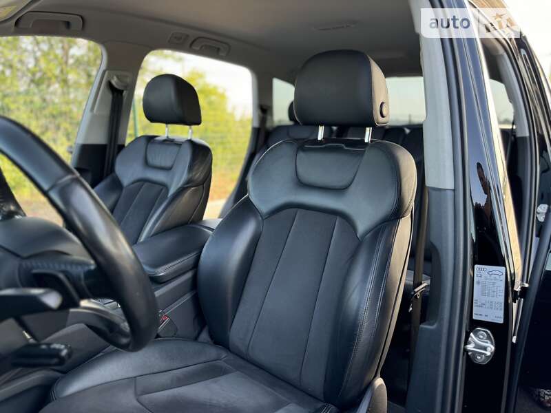 Внедорожник / Кроссовер Audi Q7 2016 в Днепре