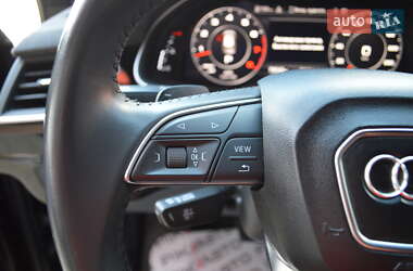 Внедорожник / Кроссовер Audi Q7 2018 в 