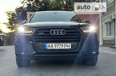 Внедорожник / Кроссовер Audi Q7 2017 в Киеве