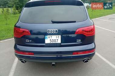 Внедорожник / Кроссовер Audi Q7 2014 в 