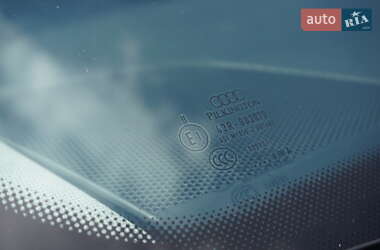 Внедорожник / Кроссовер Audi Q7 2015 в 