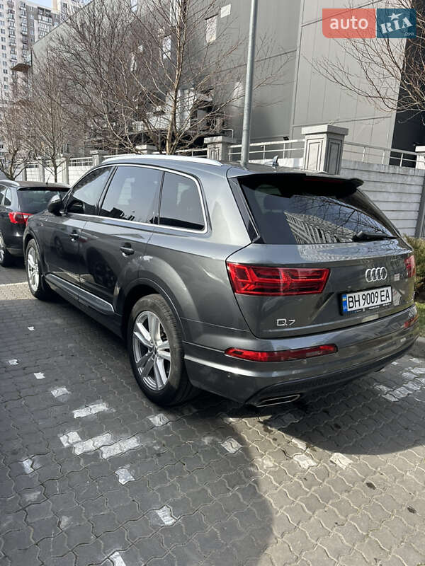Позашляховик / Кросовер Audi Q7 2017 в Одесі