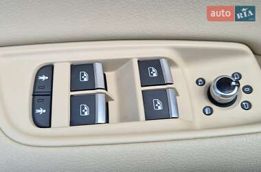Внедорожник / Кроссовер Audi Q7 2017 в 