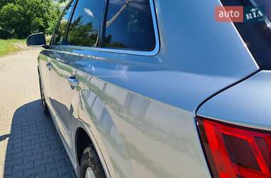 Внедорожник / Кроссовер Audi Q7 2017 в 