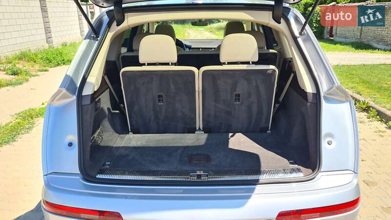 Внедорожник / Кроссовер Audi Q7 2017 в Ровно
