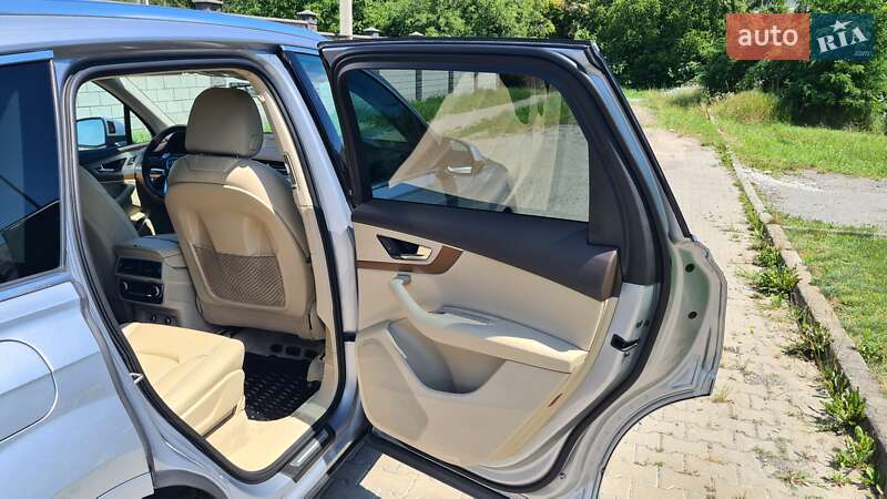 Внедорожник / Кроссовер Audi Q7 2017 в Ровно