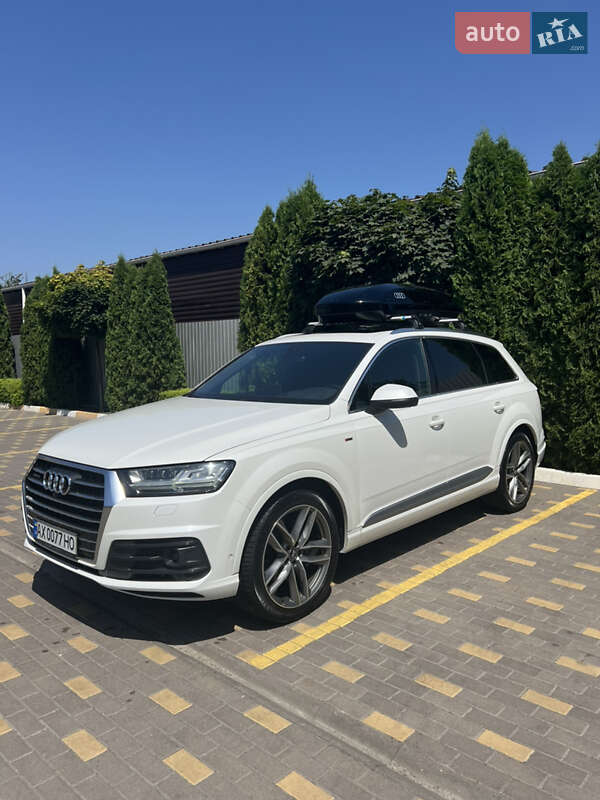 Внедорожник / Кроссовер Audi Q7 2016 в Буче