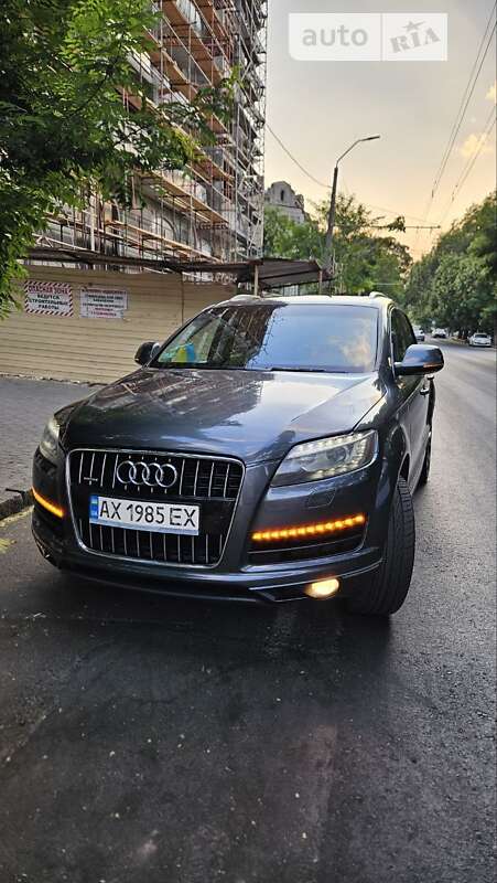 Внедорожник / Кроссовер Audi Q7 2012 в Одессе