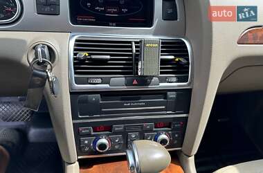 Внедорожник / Кроссовер Audi Q7 2012 в 