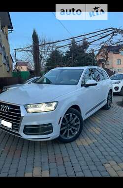 Позашляховик / Кросовер Audi Q7 2017 в Дрогобичі