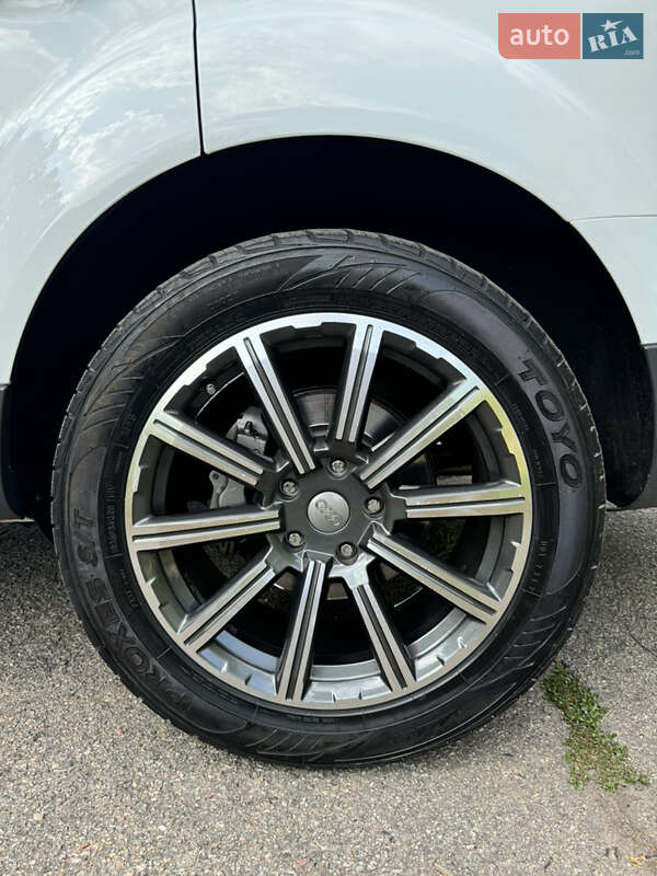 Позашляховик / Кросовер Audi Q7 2013 в 