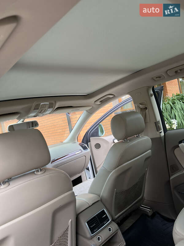 Позашляховик / Кросовер Audi Q7 2011 в Самборі