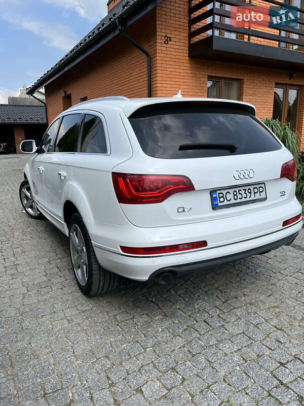 Позашляховик / Кросовер Audi Q7 2011 в Самборі