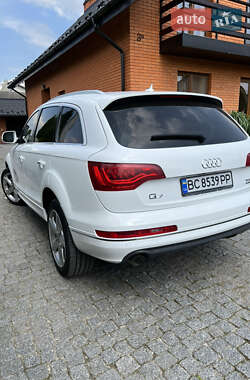 Внедорожник / Кроссовер Audi Q7 2011 в 