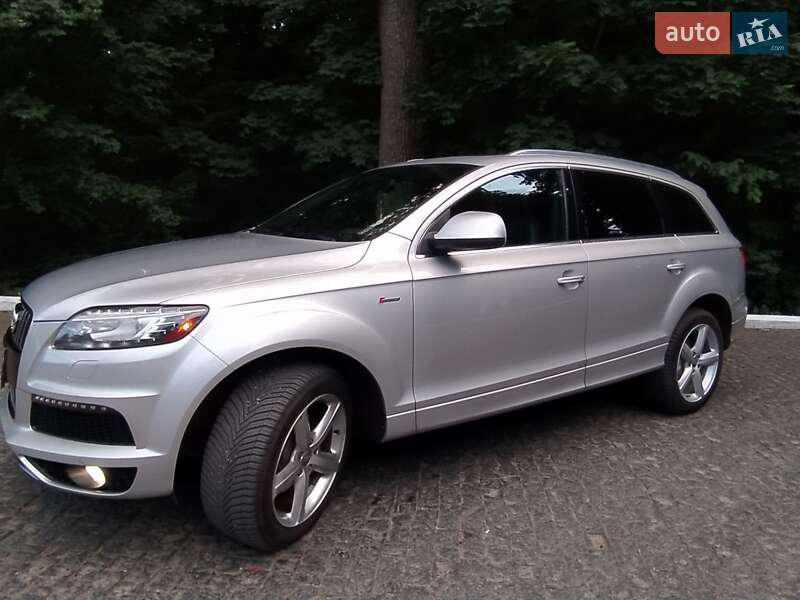 Внедорожник / Кроссовер Audi Q7 2015 в Черновцах