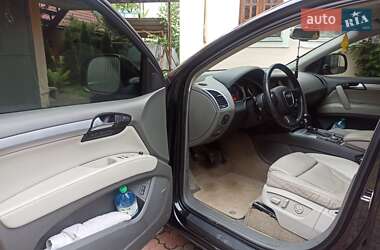 Позашляховик / Кросовер Audi Q7 2007 в 