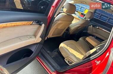 Внедорожник / Кроссовер Audi Q7 2011 в 