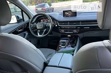 Позашляховик / Кросовер Audi Q7 2019 в Бучі