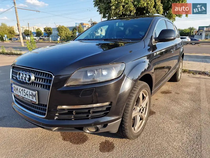 Внедорожник / Кроссовер Audi Q7 2008 в 