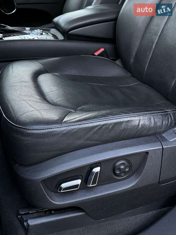 Внедорожник / Кроссовер Audi Q7 2012 в Луцке