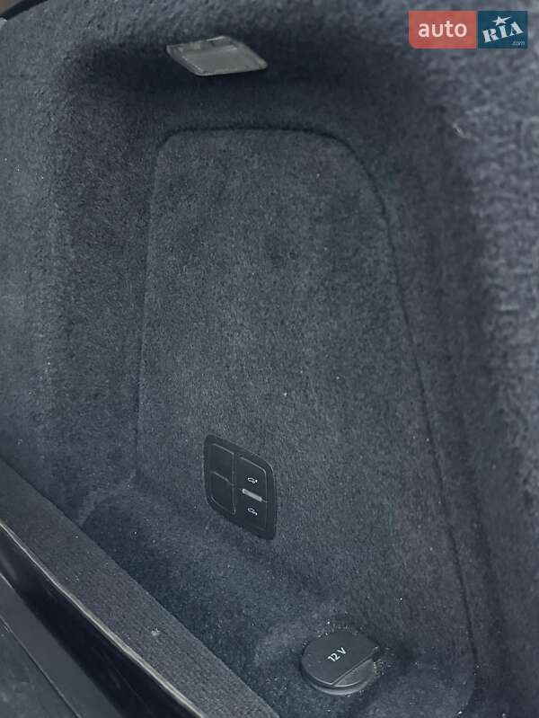 Внедорожник / Кроссовер Audi Q7 2012 в Луцке