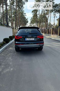 Позашляховик / Кросовер Audi Q7 2011 в Полтаві