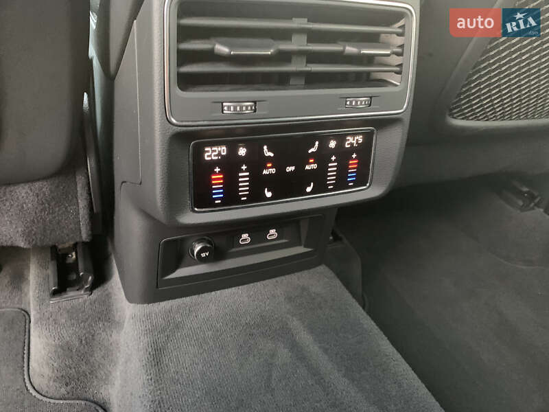 Внедорожник / Кроссовер Audi Q7 2021 в Одессе