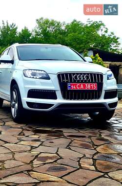 Внедорожник / Кроссовер Audi Q7 2013 в 