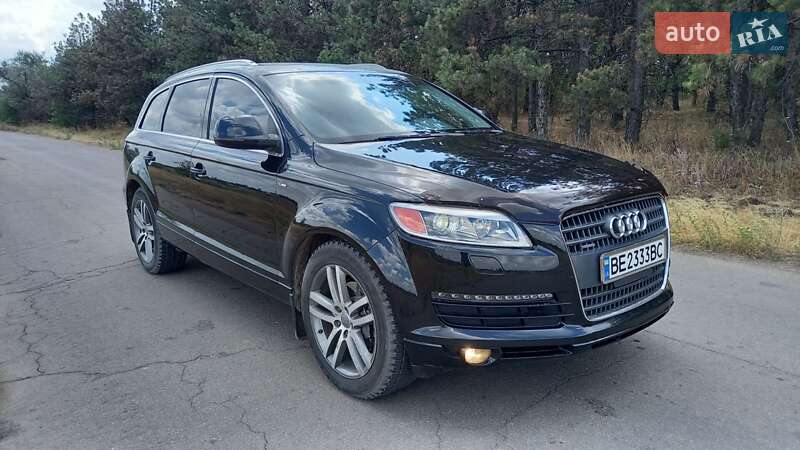 Внедорожник / Кроссовер Audi Q7 2007 в Вознесенске