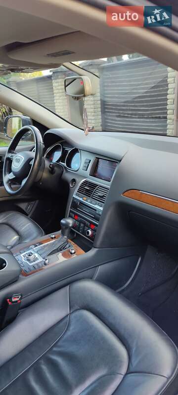 Внедорожник / Кроссовер Audi Q7 2014 в Киеве