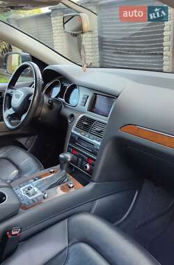 Внедорожник / Кроссовер Audi Q7 2014 в 
