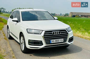 Внедорожник / Кроссовер Audi Q7 2017 в Киеве