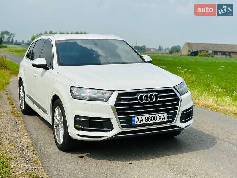 Внедорожник / Кроссовер Audi Q7 2017 в Киеве