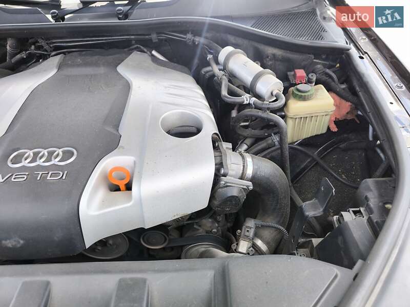 Внедорожник / Кроссовер Audi Q7 2012 в Одессе