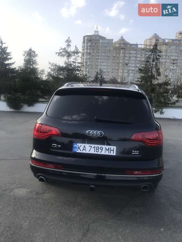 Внедорожник / Кроссовер Audi Q7 2013 в Киеве