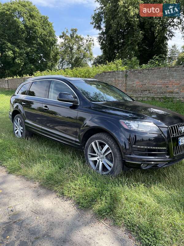 Внедорожник / Кроссовер Audi Q7 2013 в Луцке