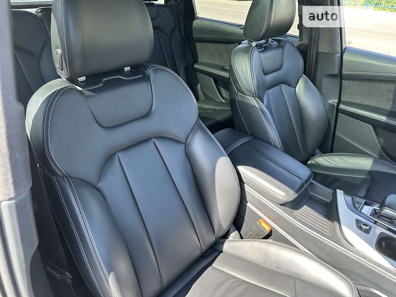 Позашляховик / Кросовер Audi Q7 2016 в Черкасах