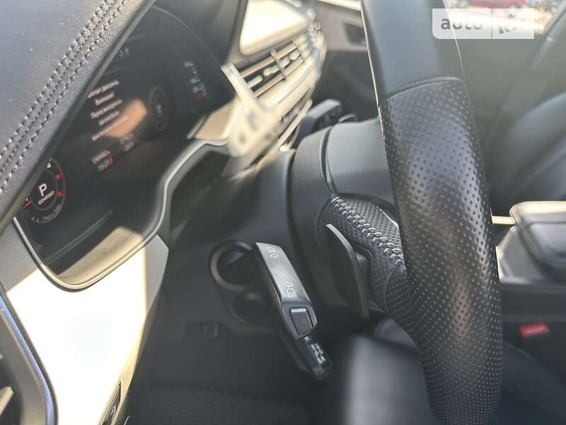 Позашляховик / Кросовер Audi Q7 2016 в Черкасах