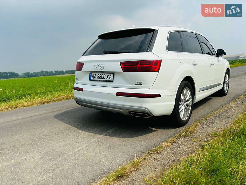 Внедорожник / Кроссовер Audi Q7 2017 в Киеве